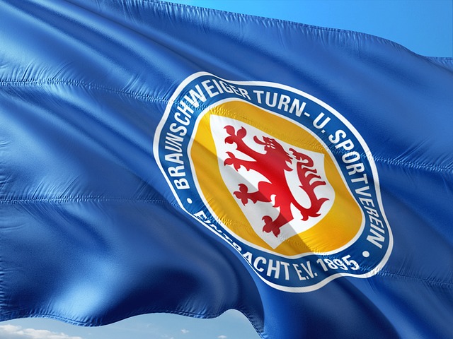 哈登表现出 哈登表现出