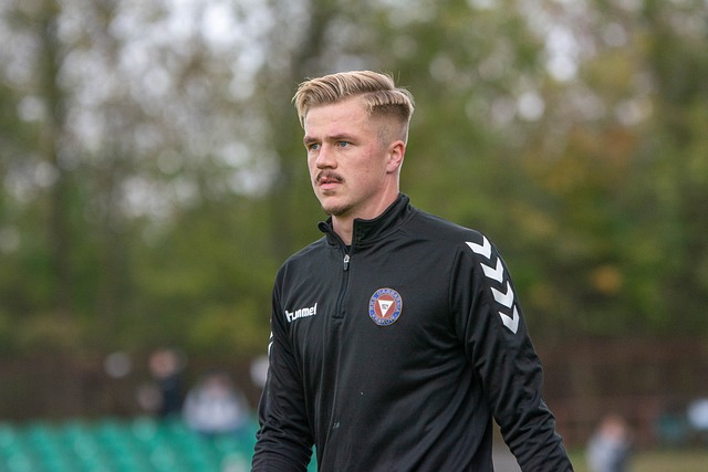 [足球之夜]中国U20男足：为梦想全力而战.